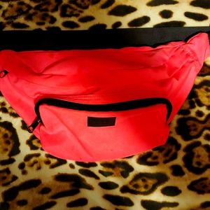 Fanny pack
